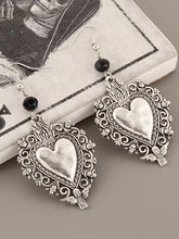 Vintage Gothic Crow Beak Earrings